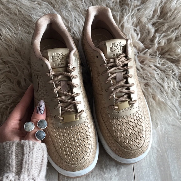 NWT Nike Air Force 1 upstep Premium - Picture 3 of 8